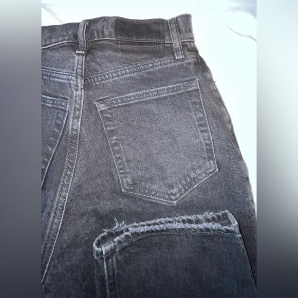 Abercrombie & Fitch The 90’s Straight Ultra High-Rise Black Jeans SIZE 27 / 4R - Picture 6 of 8